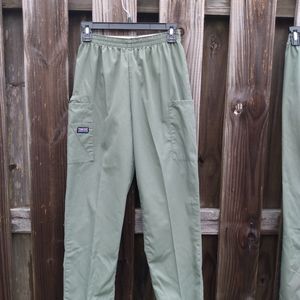 Olive green scrub pants size small